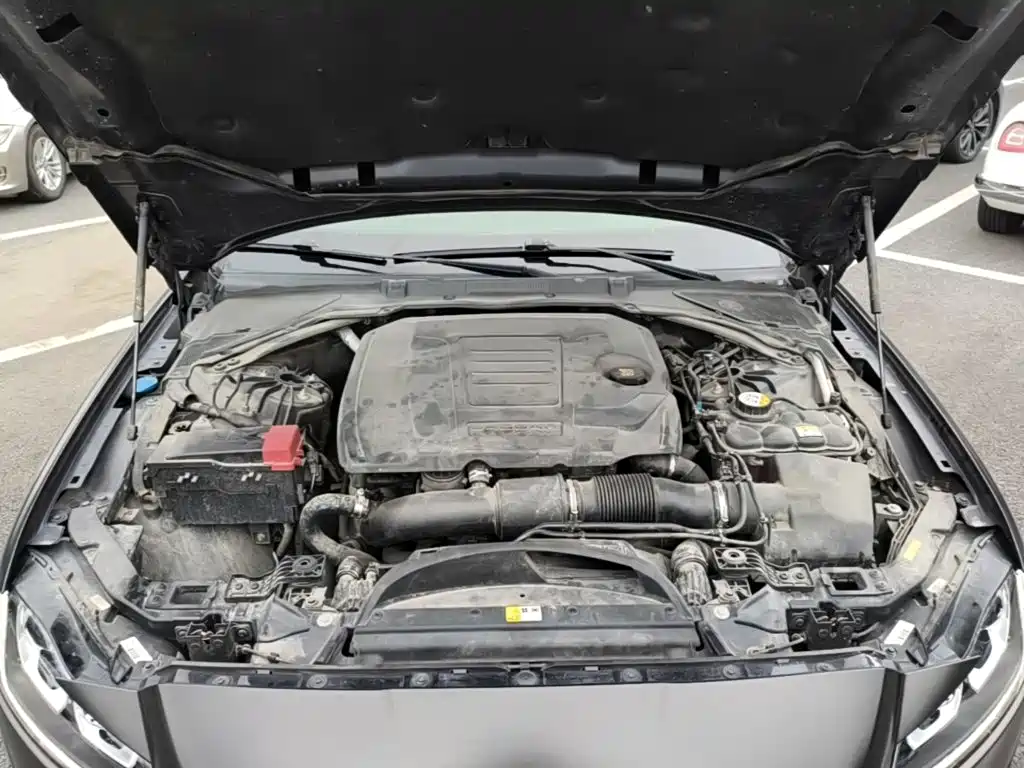 Jaguar XFL — миниатюра 20