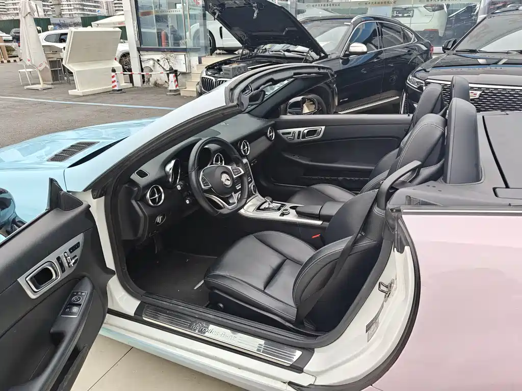 MERCEDES-BENZ SLC