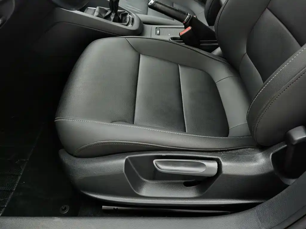 Volkswagen Sagitar — миниатюра 20