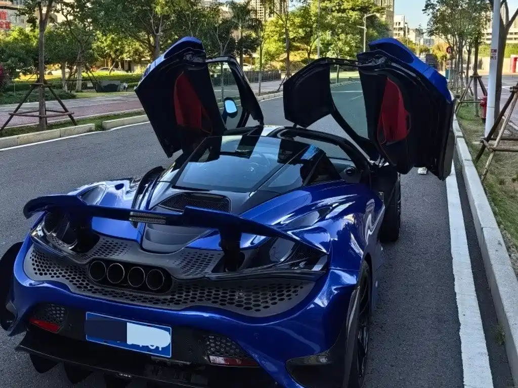 McLaren 720S — миниатюра 5