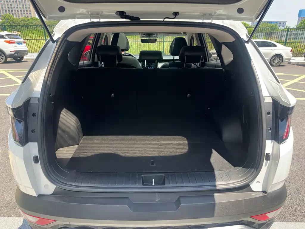 Hyundai Tucson — миниатюра 9