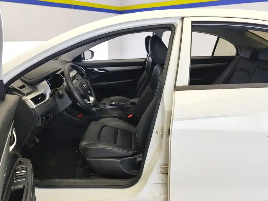 Geely Emgrand — миниатюра 9