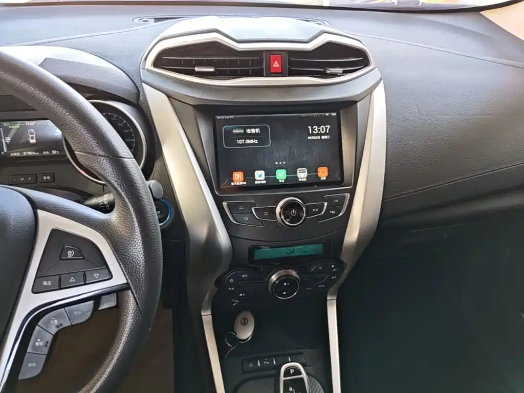 BYD Yuan EV — миниатюра 13