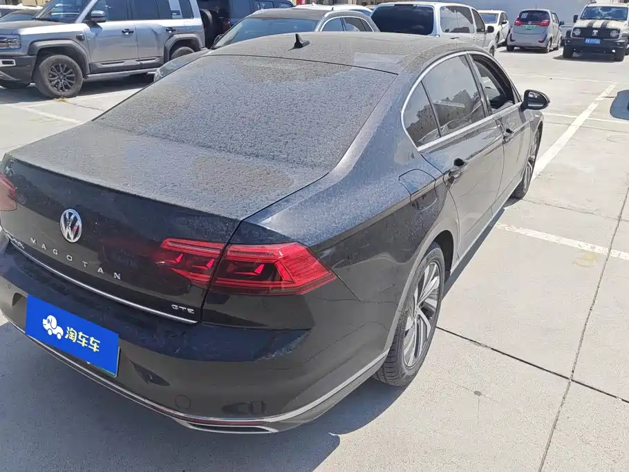 Volkswagen Magotan PHEV — миниатюра 3