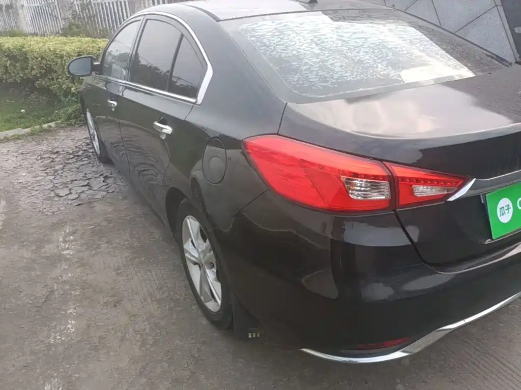 Zotye Zotye Z500 — миниатюра 5