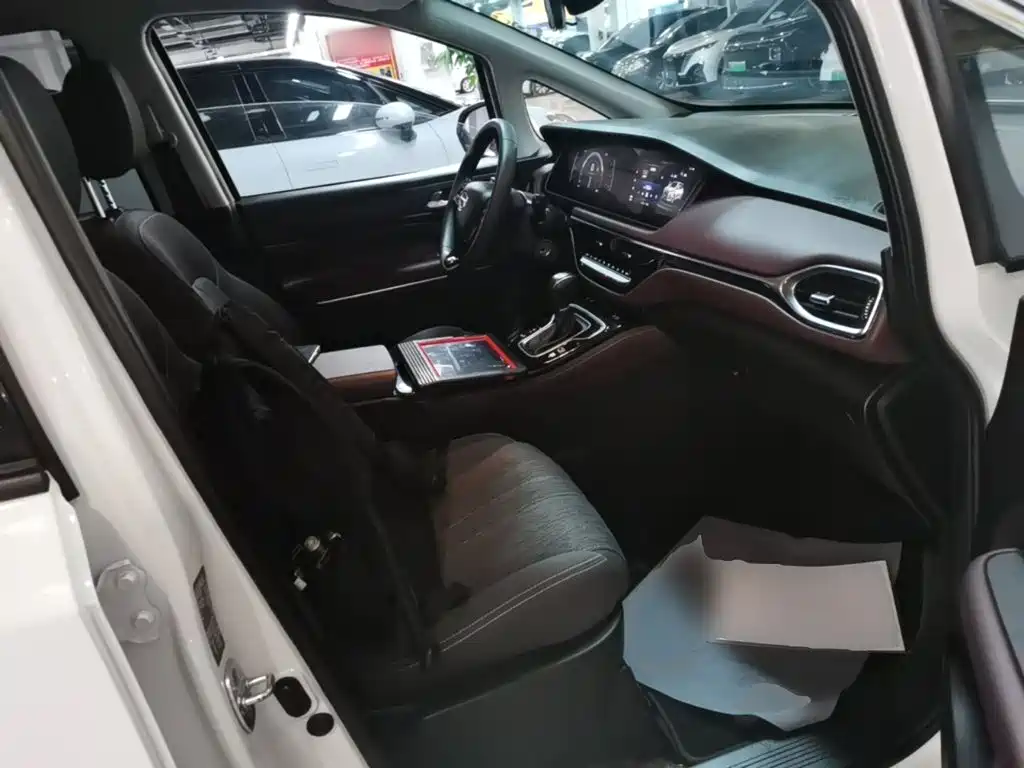 GAC Motor Trumpchi M6 — миниатюра 25