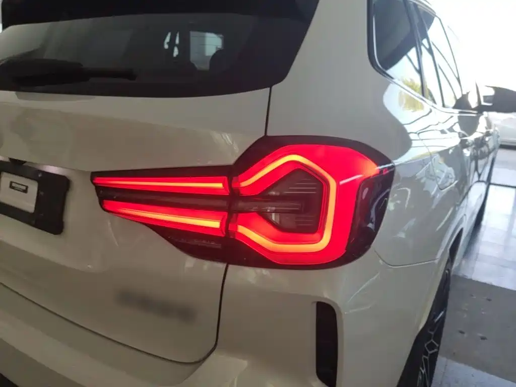 BMW iX3 — миниатюра 8