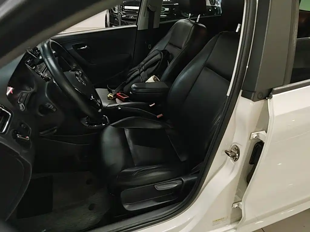 Volkswagen Polo — миниатюра 15