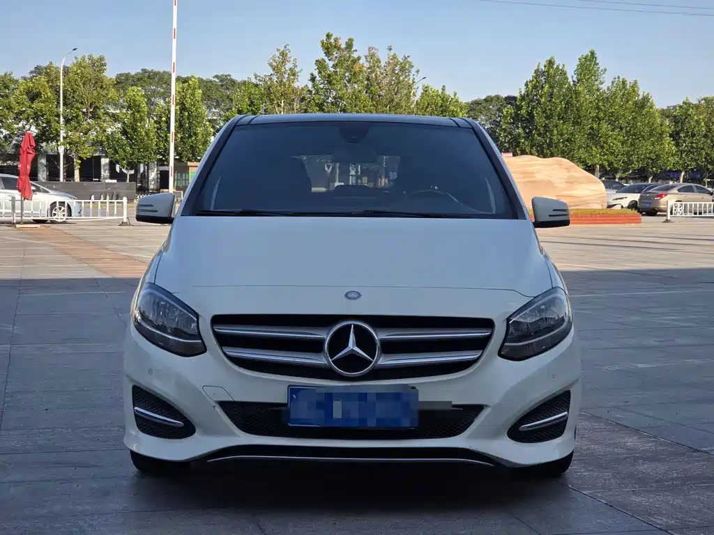 Mercedes-Benz B-Class — миниатюра 2
