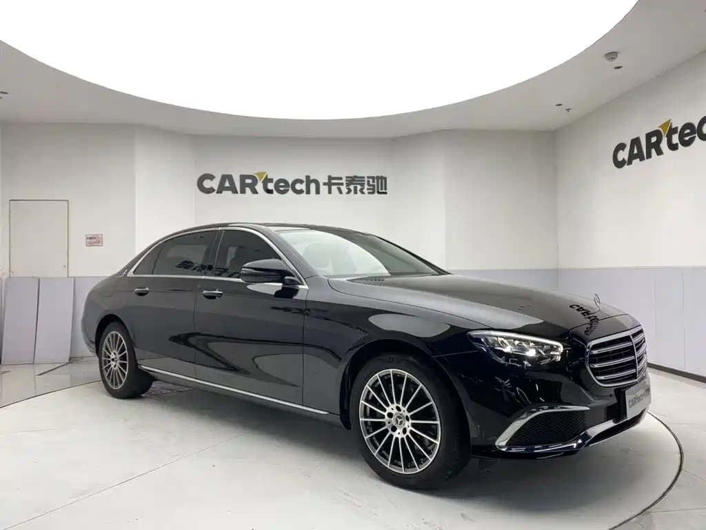 Mercedes-Benz E-Class — миниатюра 2