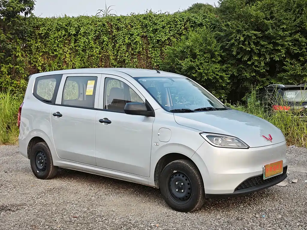 Wuling Hongguang EV — миниатюра 3