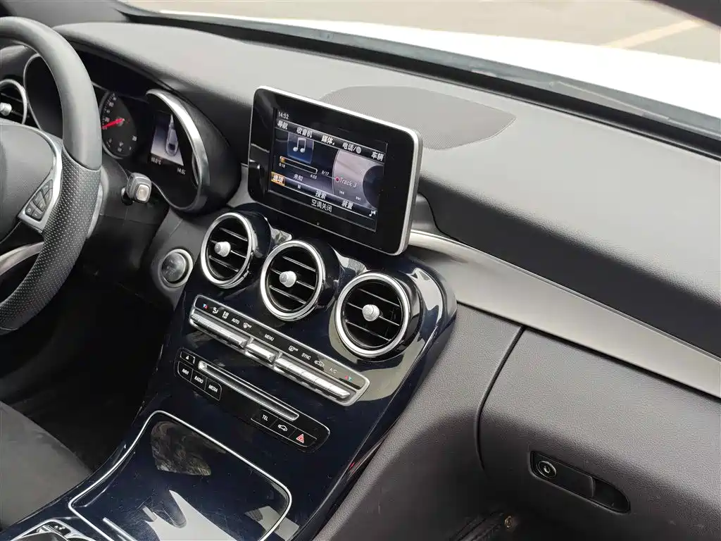 MERCEDES-BENZ C CLASS