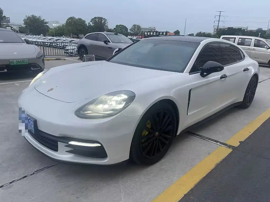 Porsche Panamera 2020