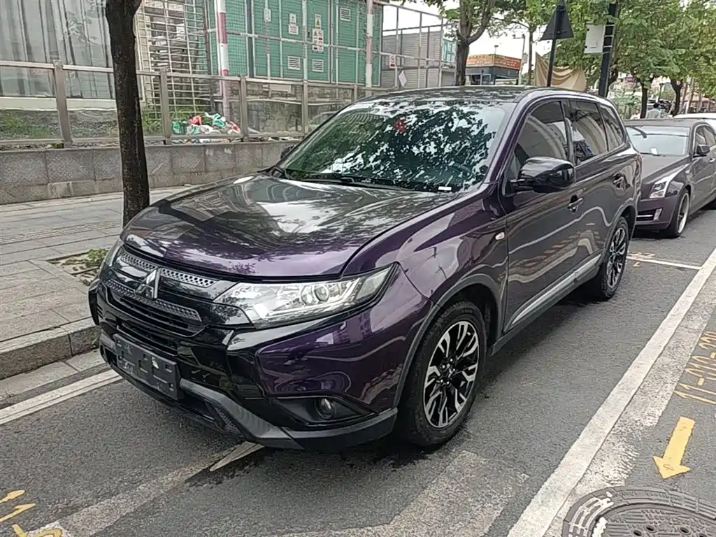 Mitsubishi Outlander 2021