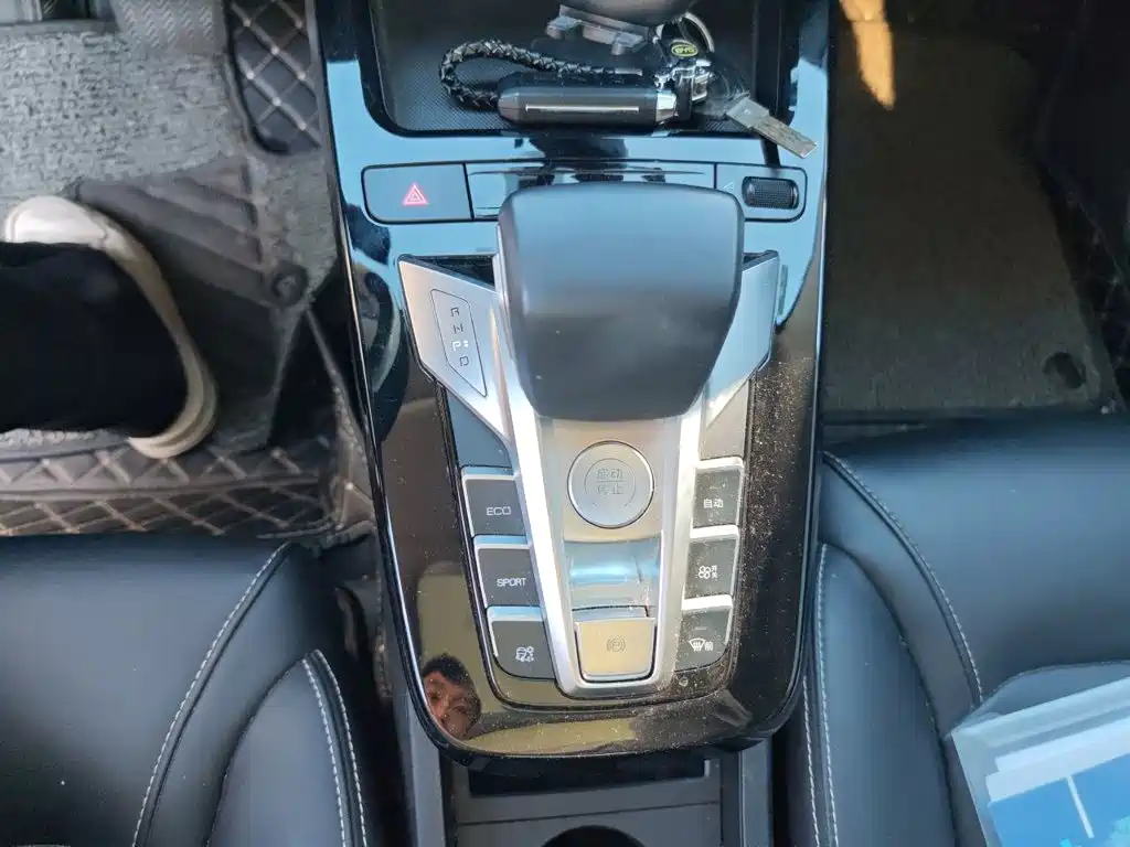 BYD Yuan EV — миниатюра 10