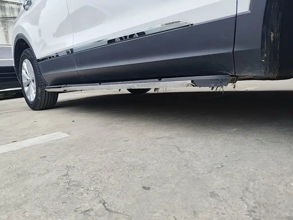 Volkswagen Tiguan L — миниатюра 21