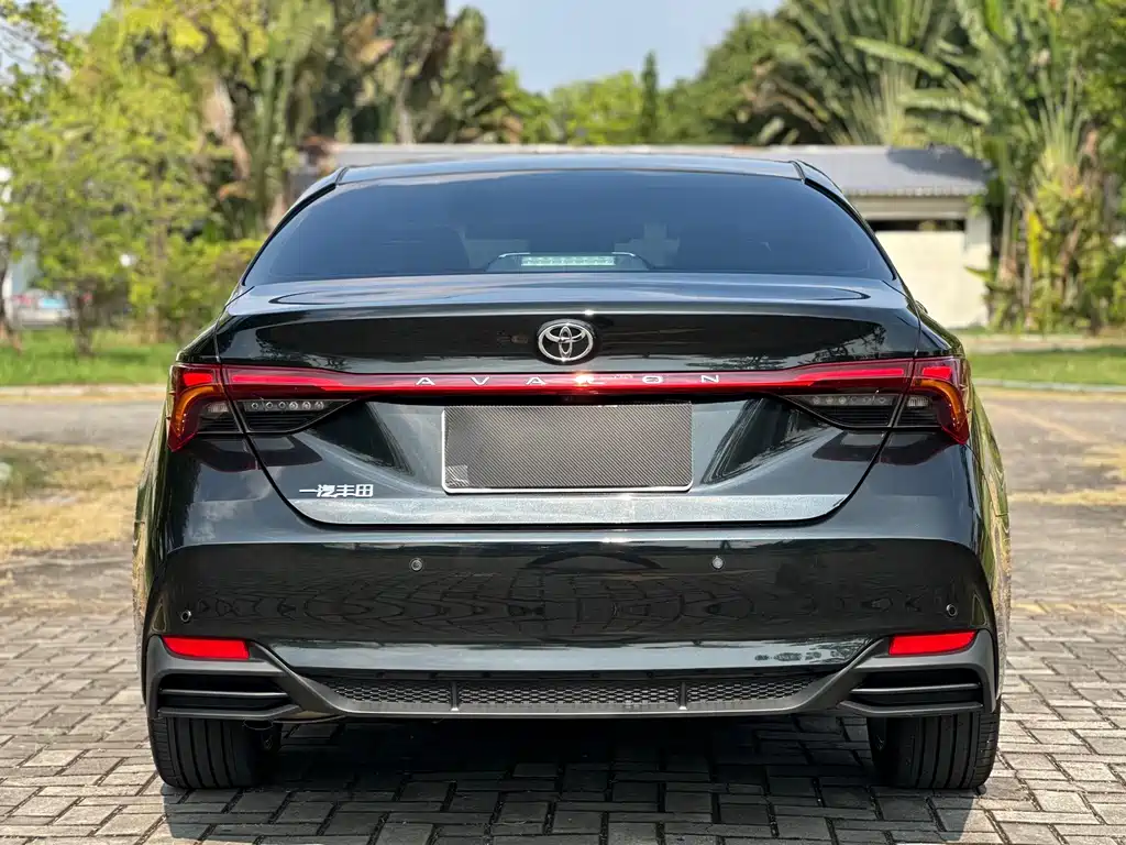 Toyota Avalon — миниатюра 8