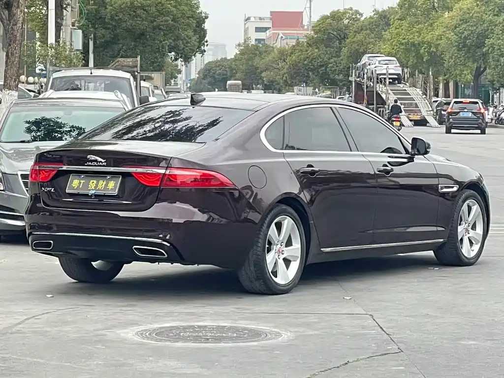 JAGUAR XFL