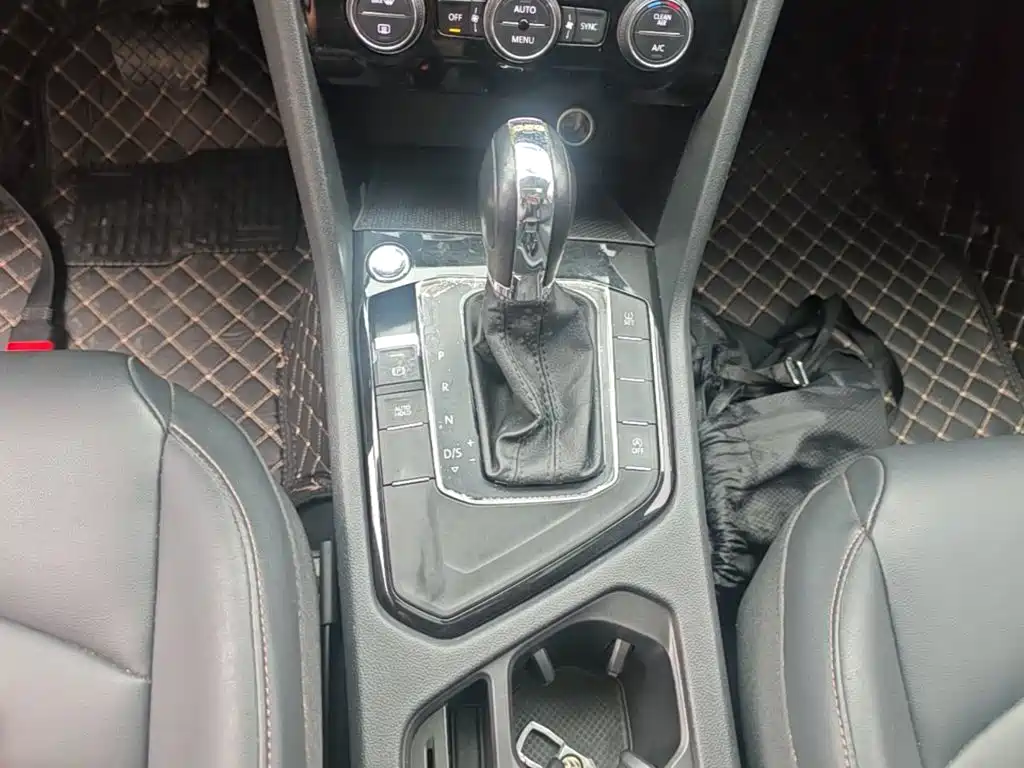 Volkswagen Tharu — миниатюра 14