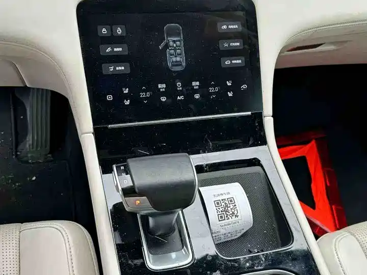 Li Auto ONE 2021 6 мест