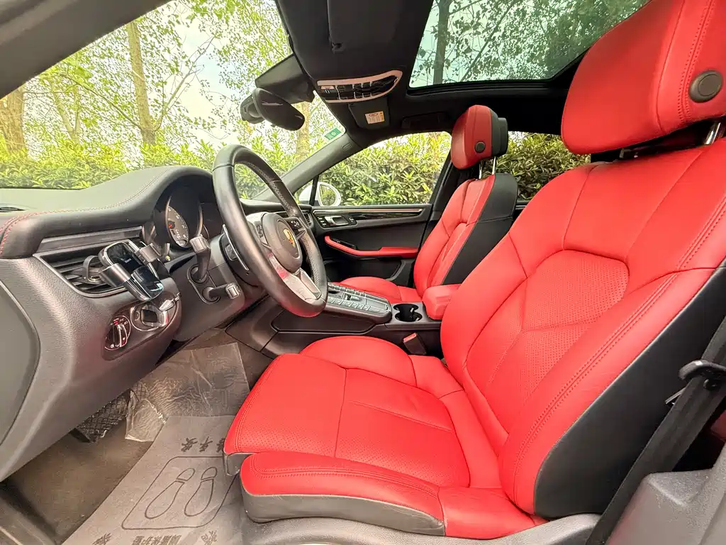 Porsche Macan — миниатюра 9