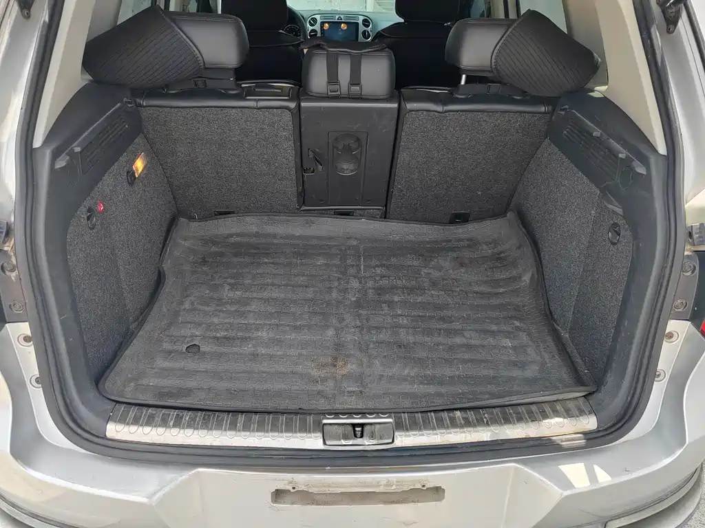 Volkswagen Tiguan 2010 1.8TSI AT