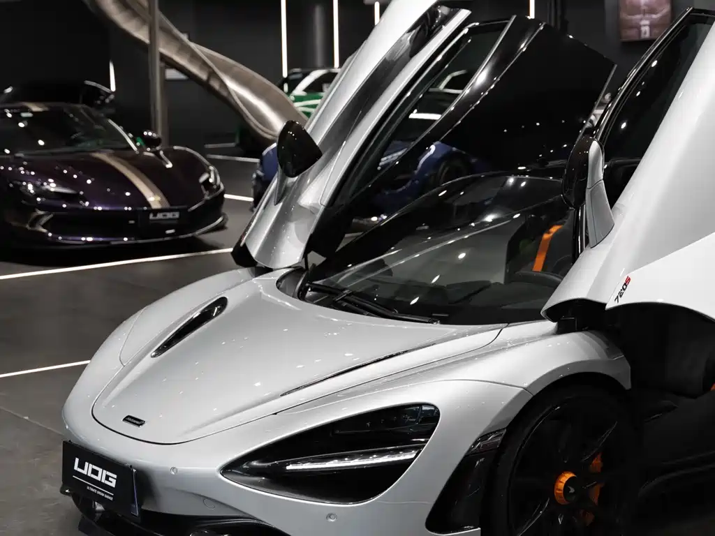 McLaren 720S — миниатюра 7