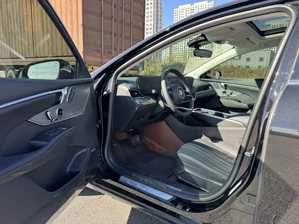 Buick LaCrosse — миниатюра 4