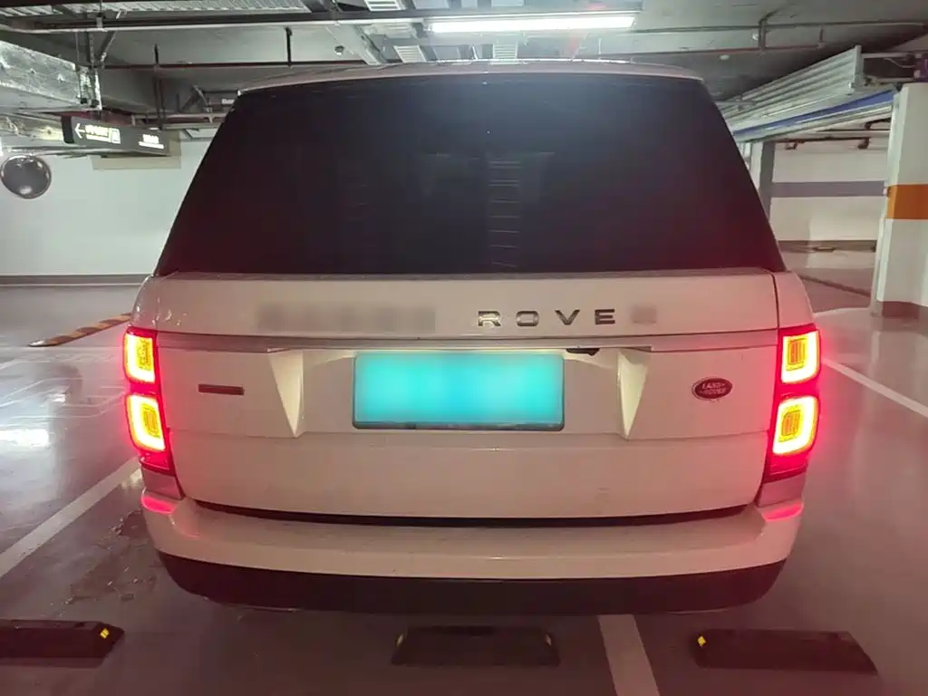 Land Rover Range Rover — миниатюра 4