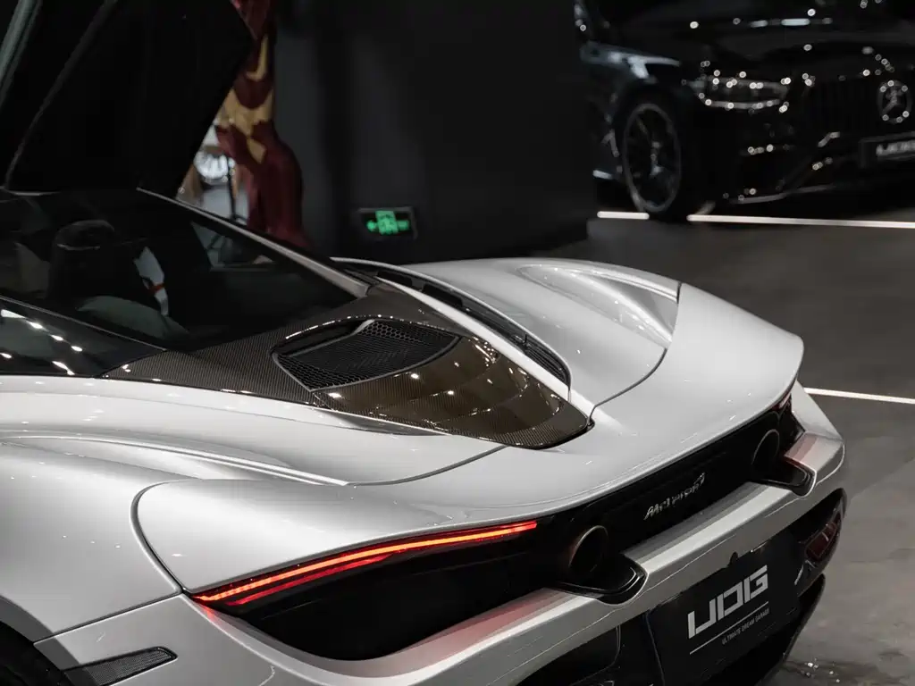 McLaren 720S — миниатюра 19