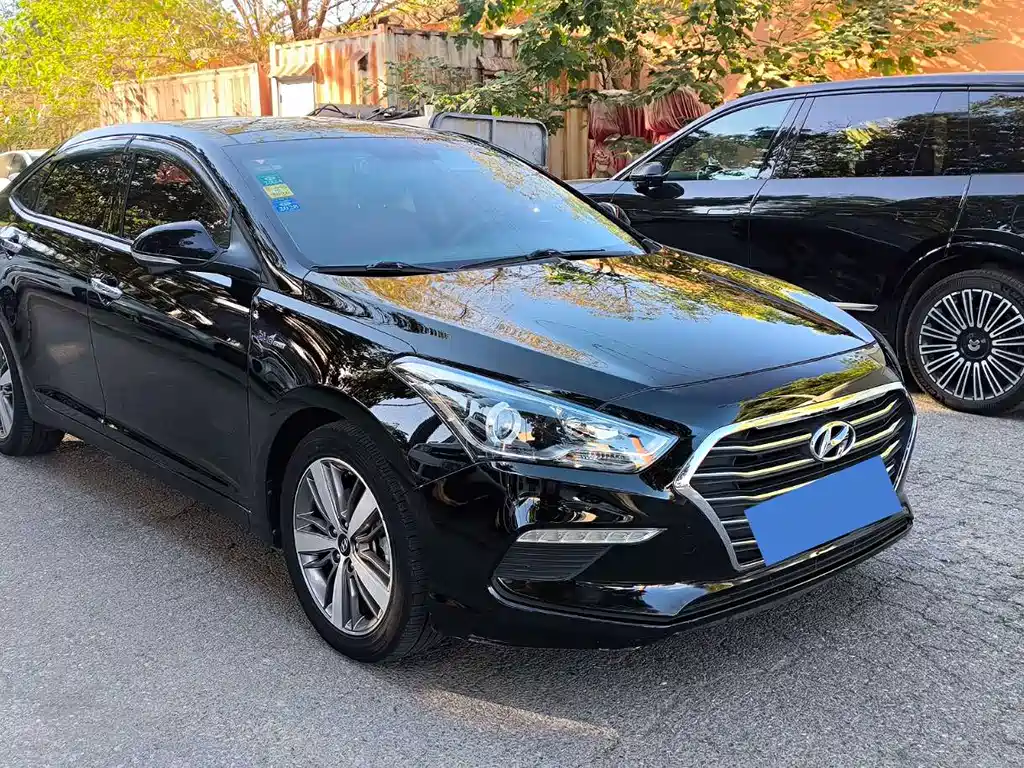 Hyundai Mistra — миниатюра 2