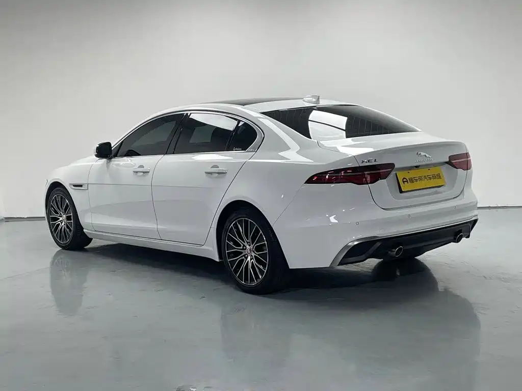 Jaguar XEL — миниатюра 5