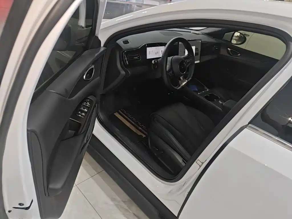 BYD Seal 06 — миниатюра 16