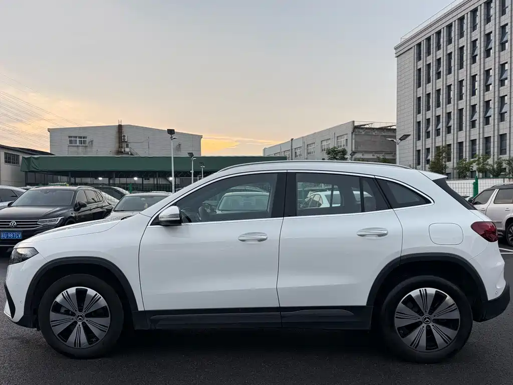 Mercedes-Benz EQA — миниатюра 21