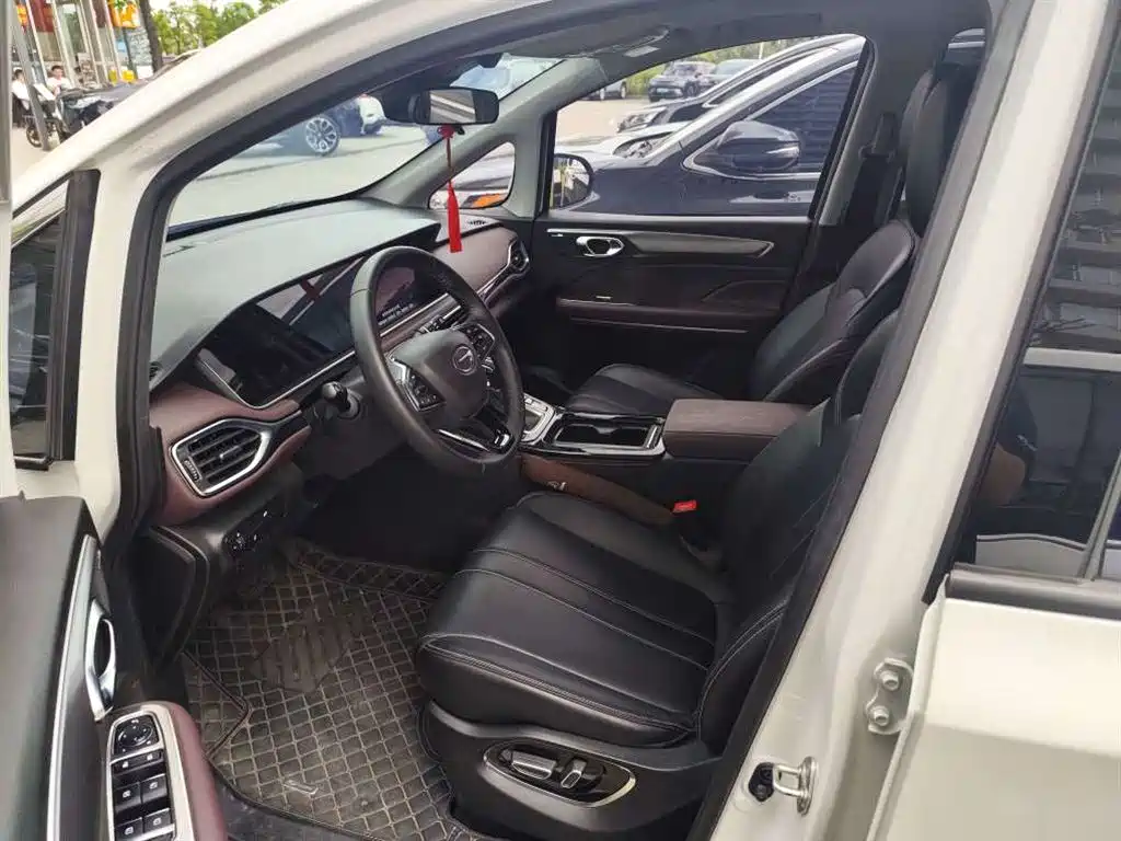 GAC Motor Trumpchi M6 — миниатюра 5