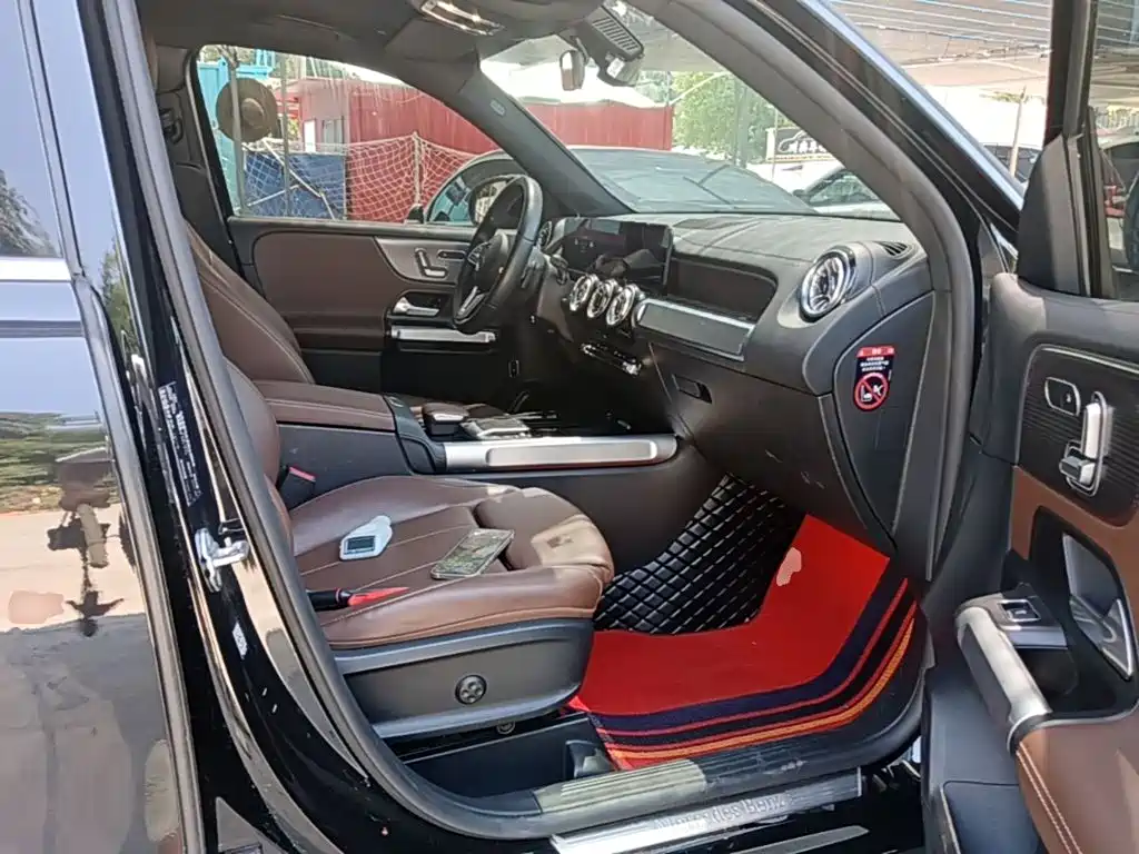 Mercedes-Benz GLB — миниатюра 25