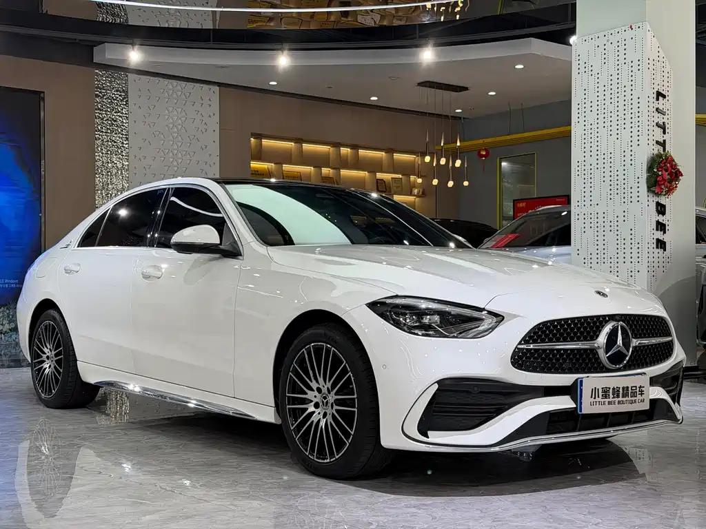 Mercedes-Benz C-Class — миниатюра 3