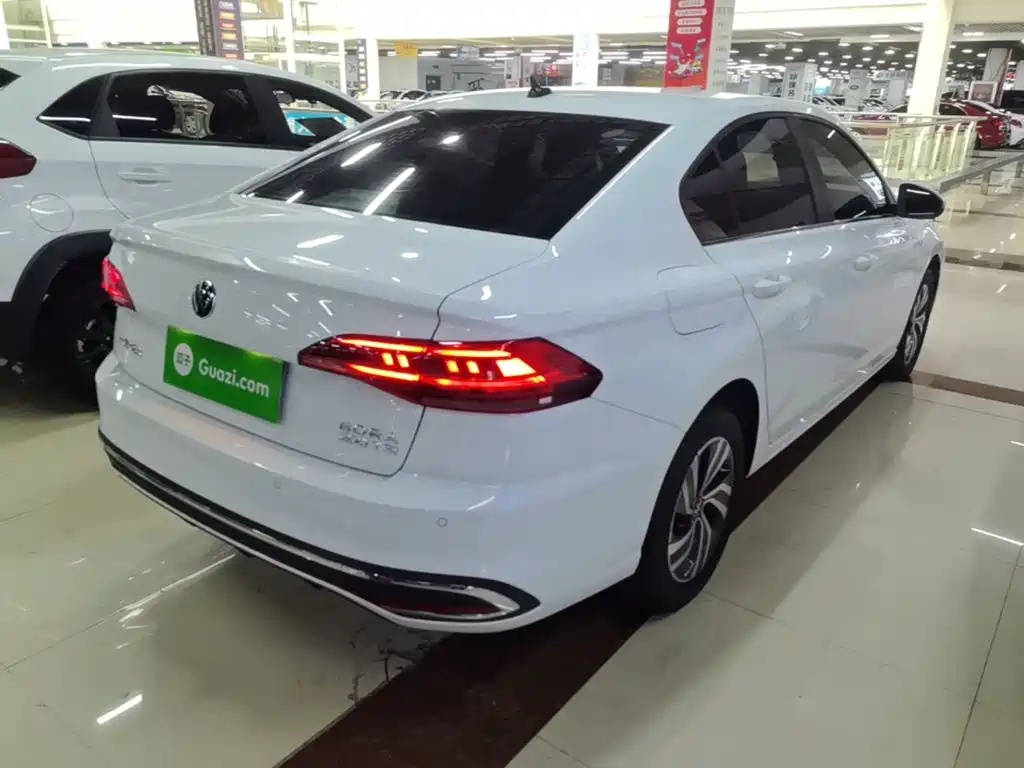 Volkswagen Bora — миниатюра 7