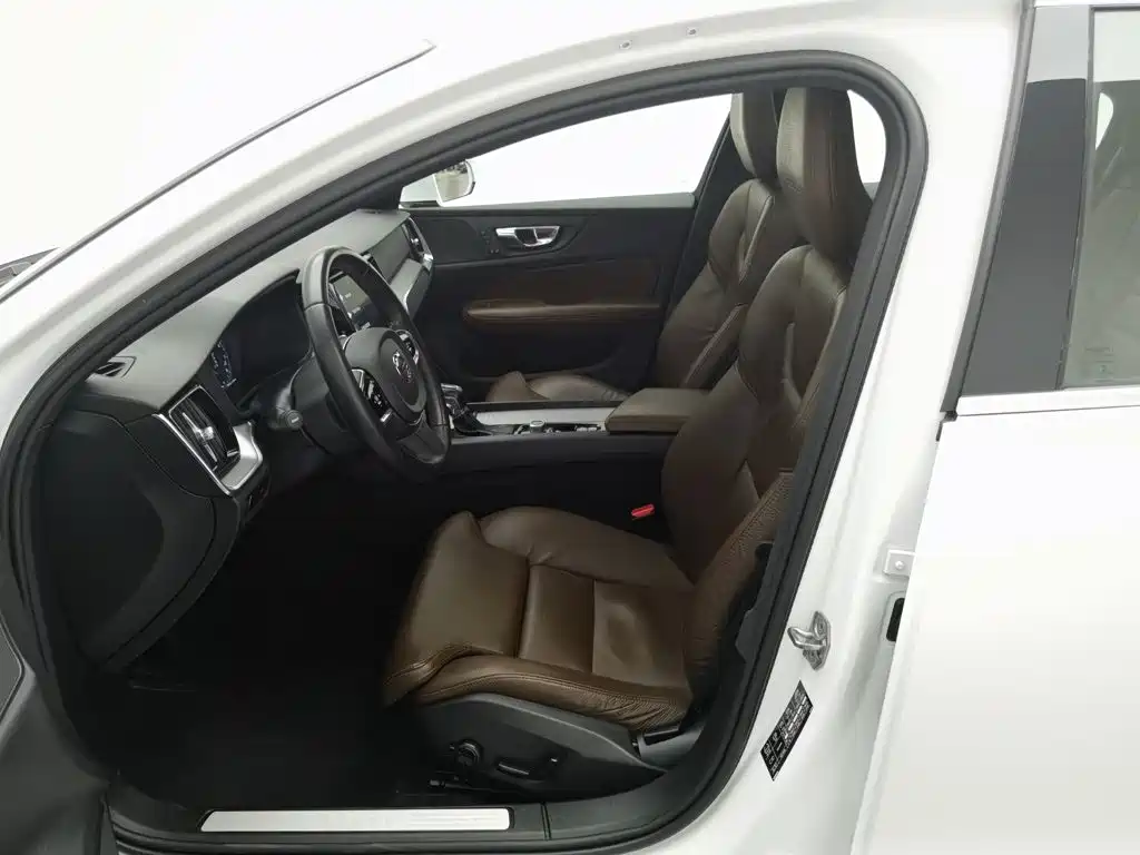 Volvo S60 — миниатюра 10