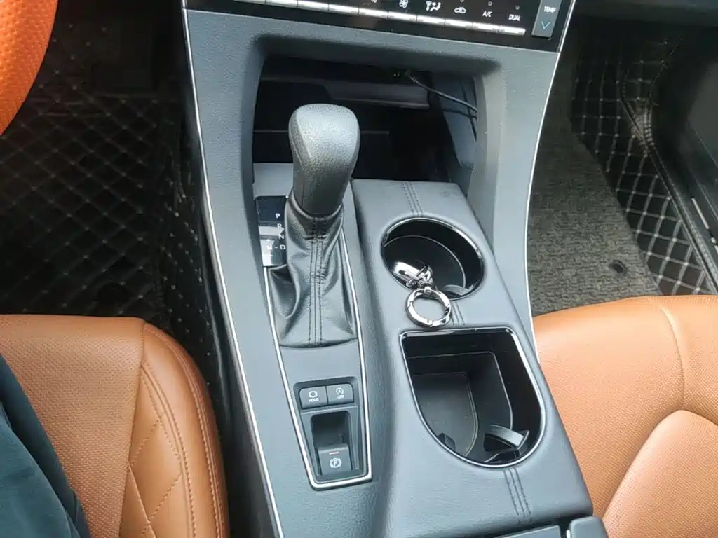 Toyota Avalon — миниатюра 14