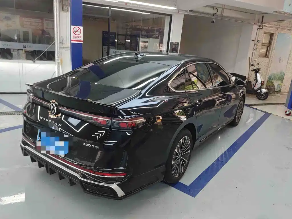 Volkswagen Magotan — миниатюра 2