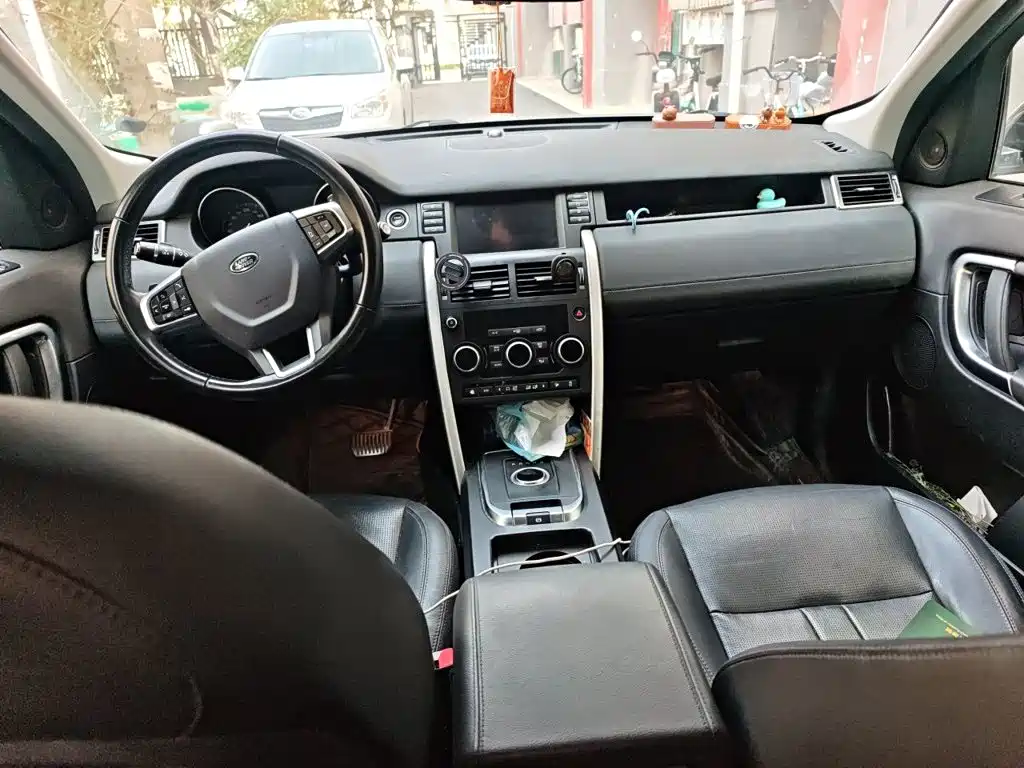 Land Rover Discovery Sport — миниатюра 10