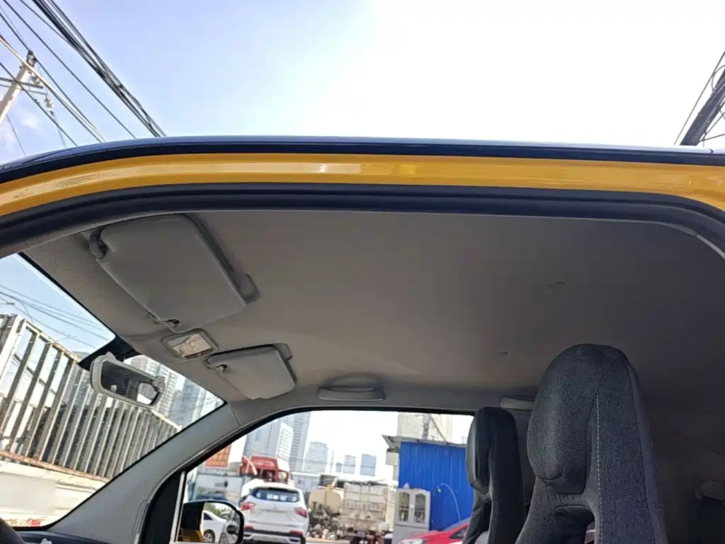 Wuling MINIEV — миниатюра 18