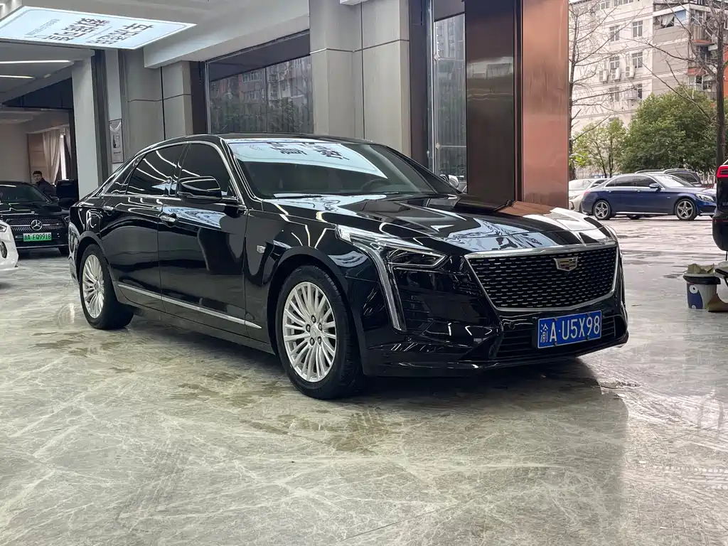 CADILLAC CT6