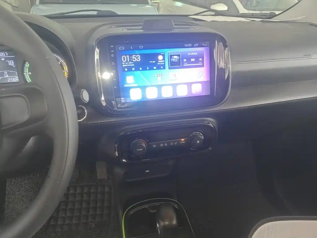 Roewe Clever — миниатюра 13