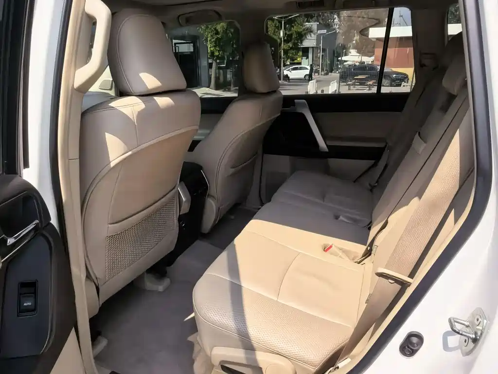 Toyota Prado — миниатюра 15