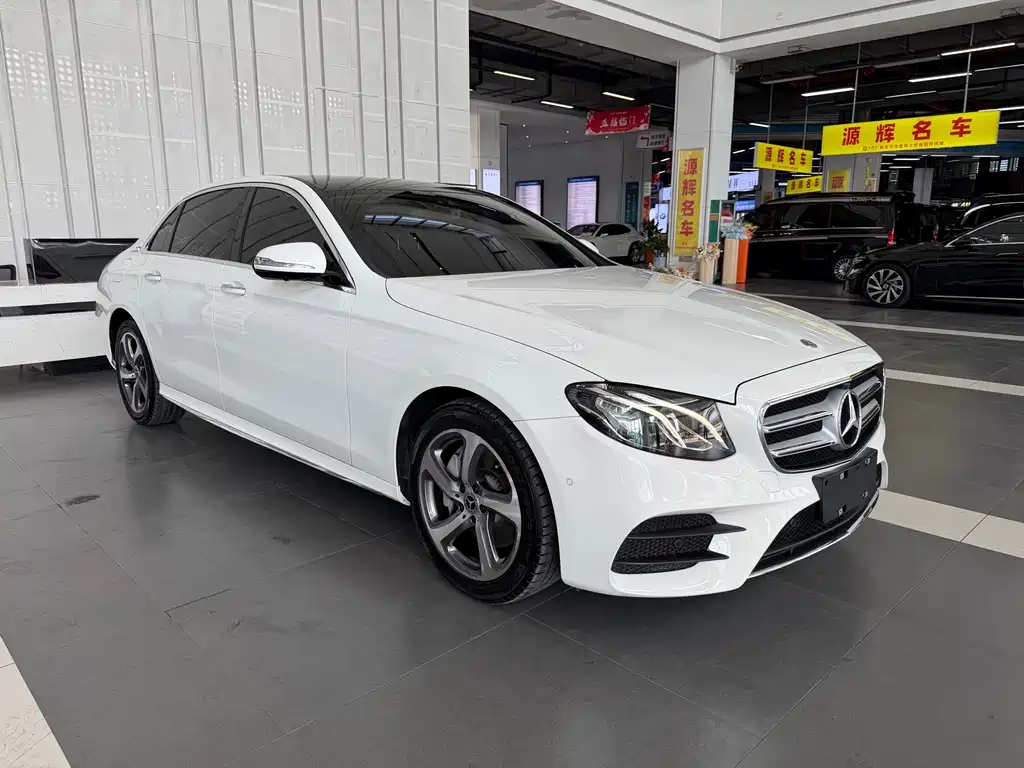 Mercedes-Benz E-Class — миниатюра 3