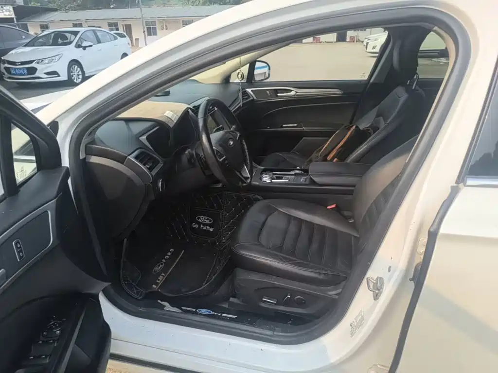 Ford Mondeo — миниатюра 15