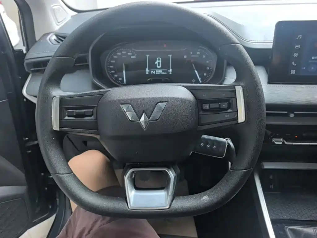 Wuling Jiachen — миниатюра 11