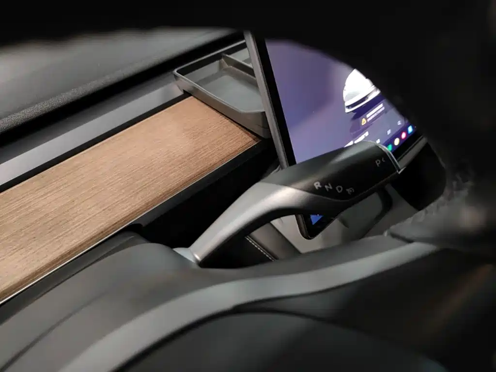 Tesla Model 3 — миниатюра 14